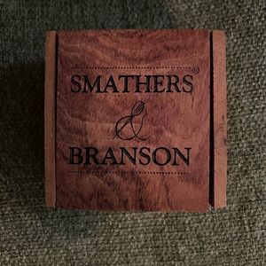 Brand new with tags and in box Smathers and Branson fish themed belt! Size 34.